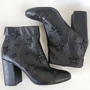 REACTION BY KENNETH COLE Carlyn Star Booties, 7m